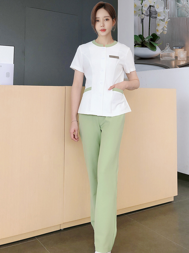 Uniforme Estiva per Salone di  - Health Wellness Nurse recensione e prezzo